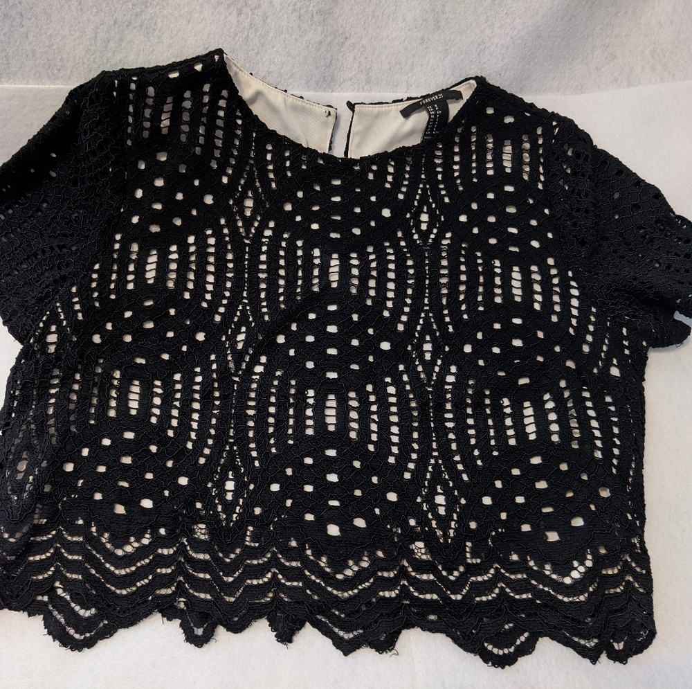 Lace crop top